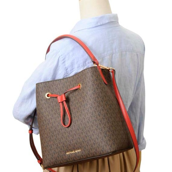 NWT Michael Kors Suri Large Logo Leather Bucket Crossbody Bag Multi Color - Picture 3 of 8